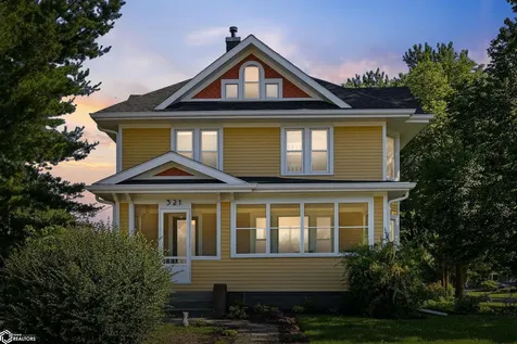 321 4th Avenue Grinnell IA 50112