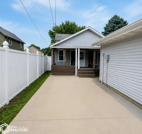 1716 Avenue I Fort Madison IA 52627