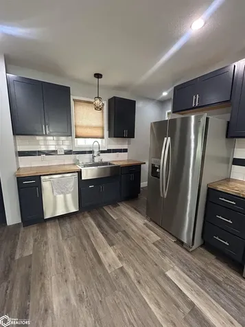 1716 Avenue I Fort Madison IA 52627