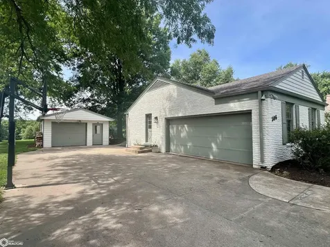 506 Fairway Place Fairfield IA 52556