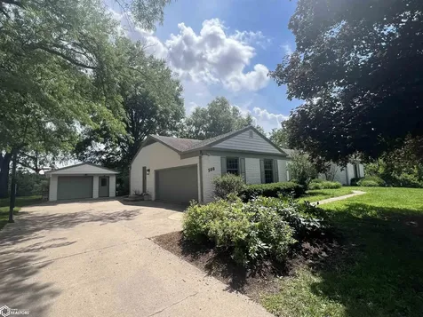 506 Fairway Place Fairfield IA 52556