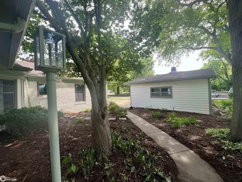 506 Fairway Place Fairfield IA 52556