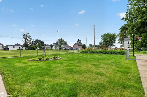 109 Anna Street Garwin IA 50632
