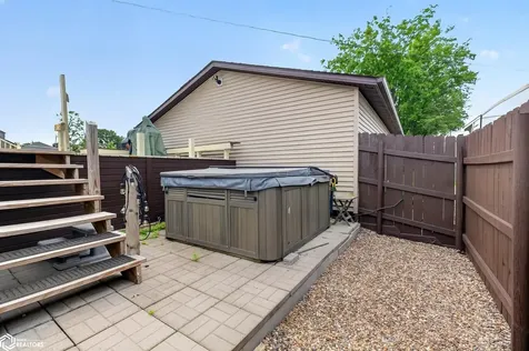 109 Anna Street Garwin IA 50632