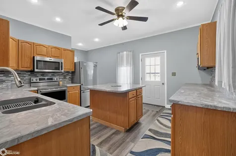 109 Anna Street Garwin IA 50632
