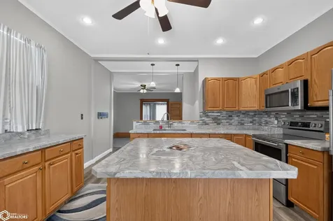 109 Anna Street Garwin IA 50632