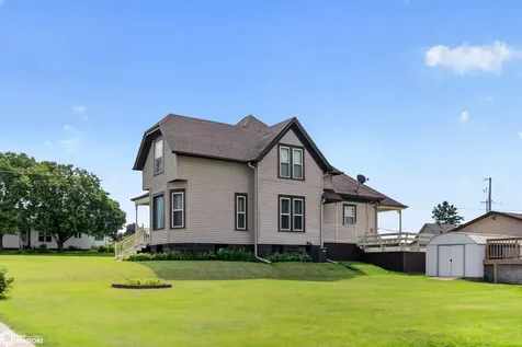 109 Anna Street Garwin IA 50632