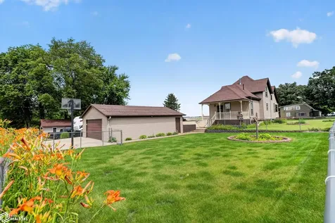 109 Anna Street Garwin IA 50632