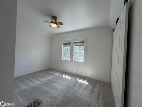 1302 N Adams Mason City IA 50401