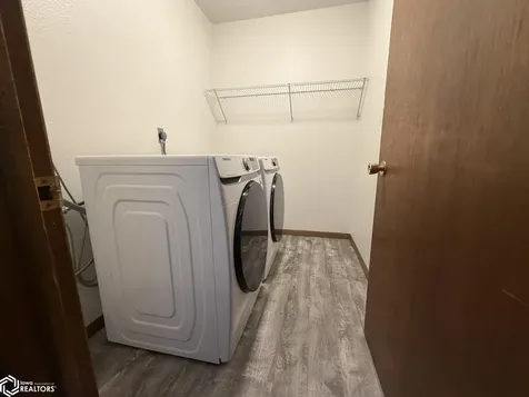 1302 N Adams Mason City IA 50401