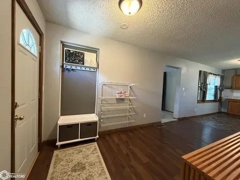 1302 N Adams Mason City IA 50401