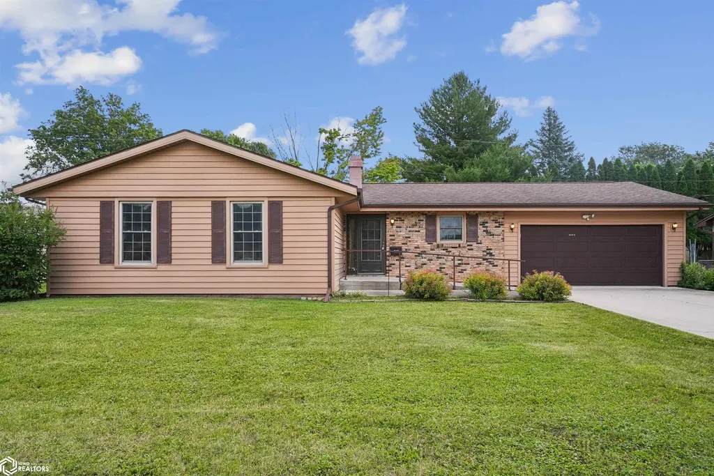 1509 4th Street Eldora IA 50627