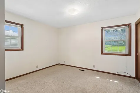 1509 4th Street Eldora IA 50627
