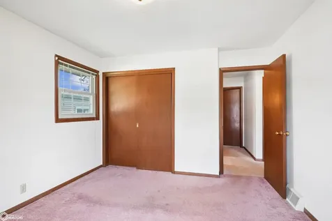 1509 4th Street Eldora IA 50627