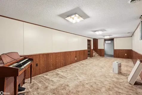 1509 4th Street Eldora IA 50627