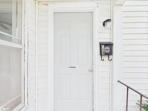 209 S 10th Street Albia IA 52531