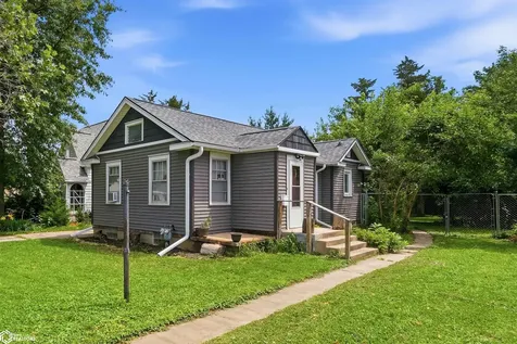 407 N 15th Street Marshalltown IA 50158