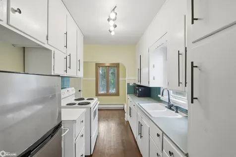 407 N 15th Street Marshalltown IA 50158