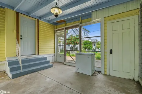 407 N 15th Street Marshalltown IA 50158