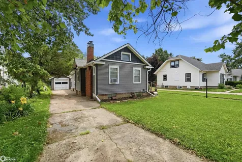 407 N 15th Street Marshalltown IA 50158
