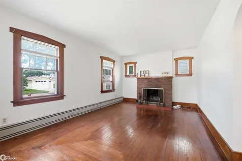 407 N 15th Street Marshalltown IA 50158