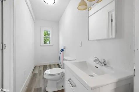 304 E Dallas Street Montezuma IA 50171