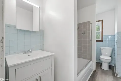 304 E Dallas Street Montezuma IA 50171