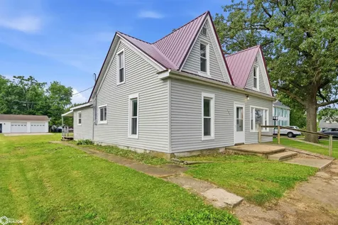 304 E Dallas Street Montezuma IA 50171