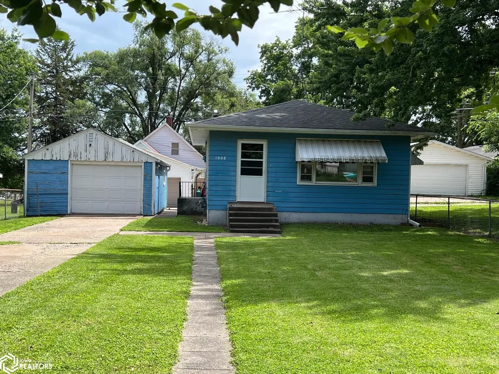 1008 S 5th Burlington IA 52601