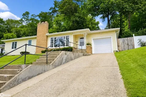 1311 Avenue B Fort Madison IA 52627