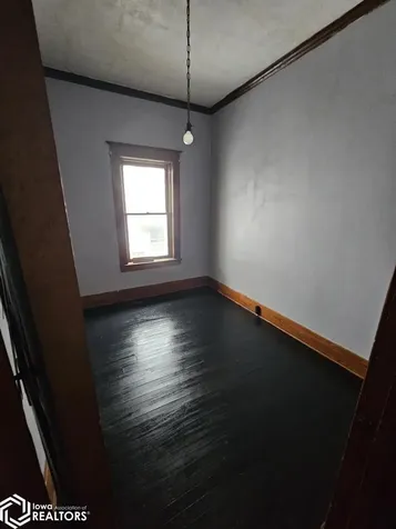 113 Woodrow Street Stockport IA 52651