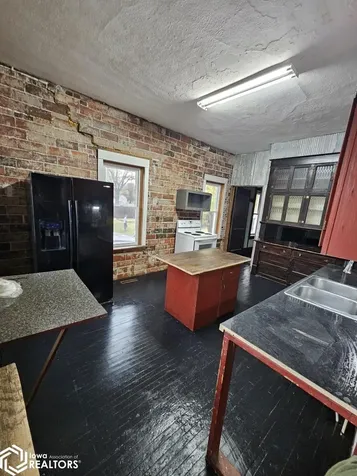 113 Woodrow Street Stockport IA 52651