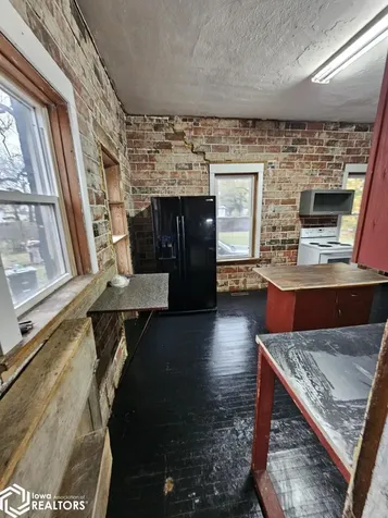113 Woodrow Street Stockport IA 52651