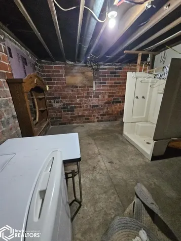 113 Woodrow Street Stockport IA 52651