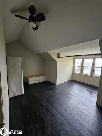113 Woodrow Street Stockport IA 52651