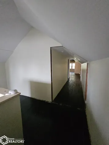 113 Woodrow Street Stockport IA 52651