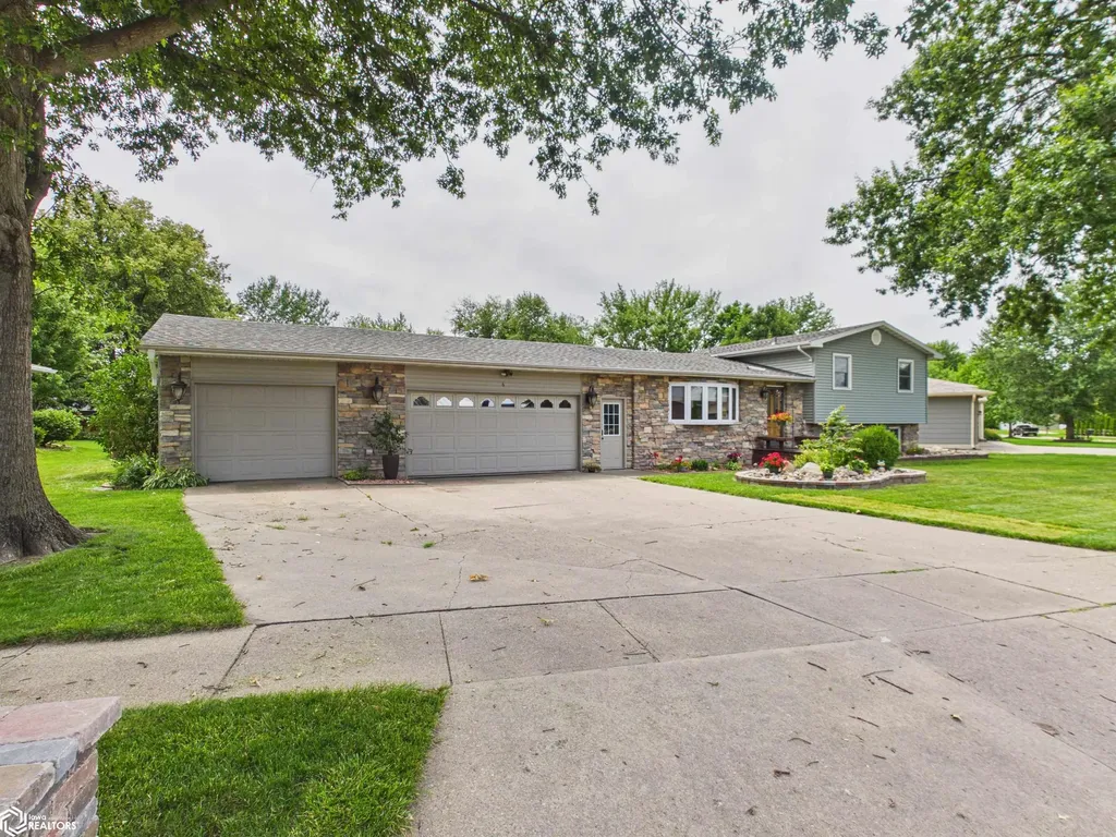 6 Eleanor Drive Ottumwa IA 52501