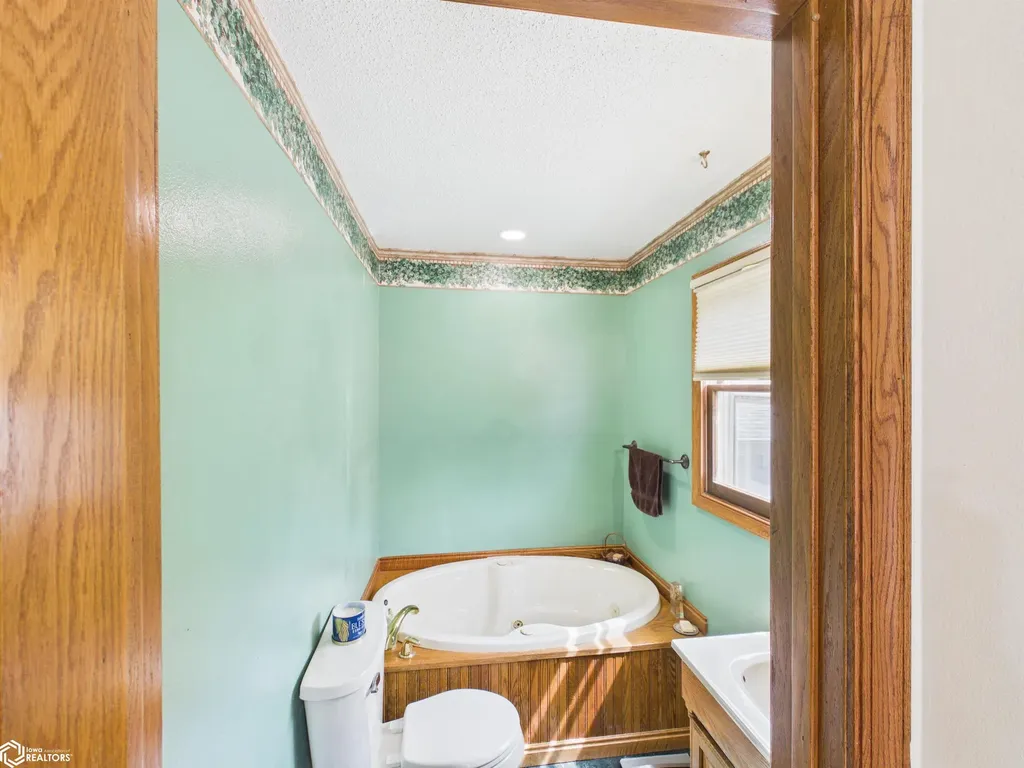 6 Eleaner Drive Ottumwa IA 52501