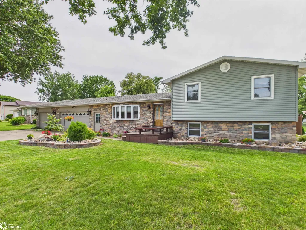 6 Eleaner Drive Ottumwa IA 52501