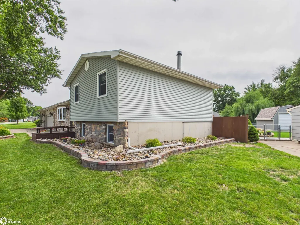 6 Eleaner Drive Ottumwa IA 52501