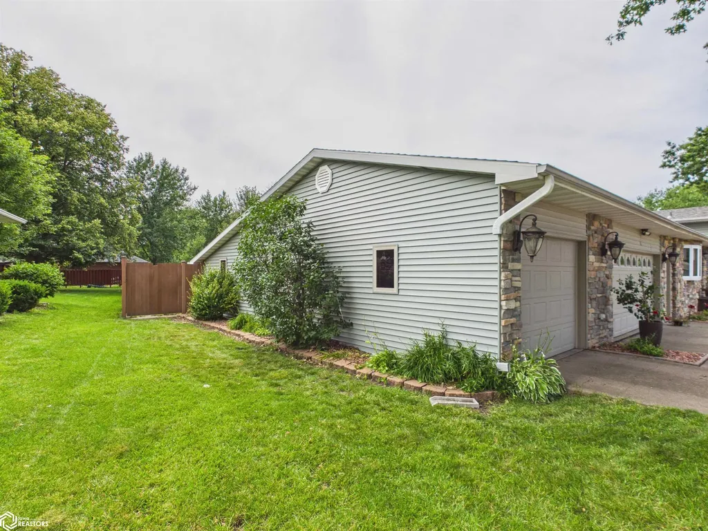 6 Eleaner Drive Ottumwa IA 52501