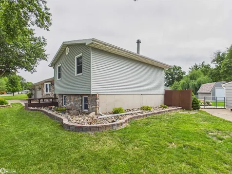 6 Eleanor Drive Ottumwa IA 52501