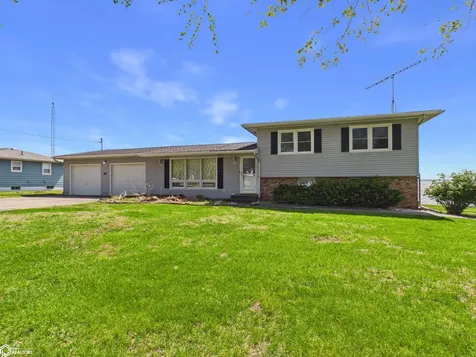 2746 255th Avenue Montrose IA 52639