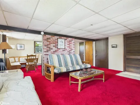2746 255th Avenue Montrose IA 52639