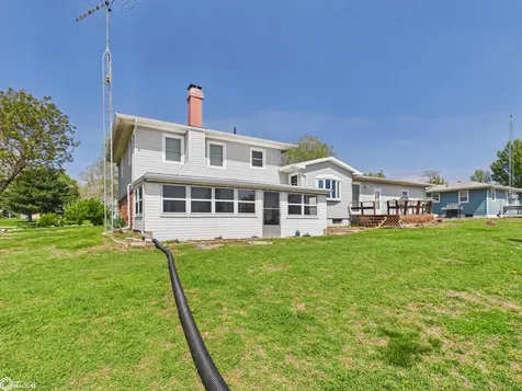 2746 255th Avenue Montrose IA 52639