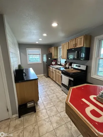 1025 S James Street Ottumwa IA 52501