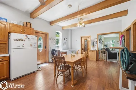 922 3rd Avenue Ackley IA 50601