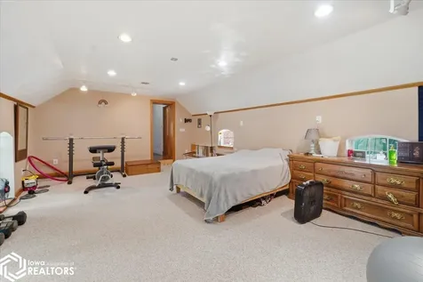 922 3rd Avenue Ackley IA 50601