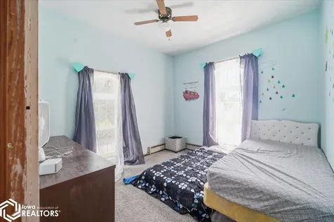 922 3rd Avenue Ackley IA 50601