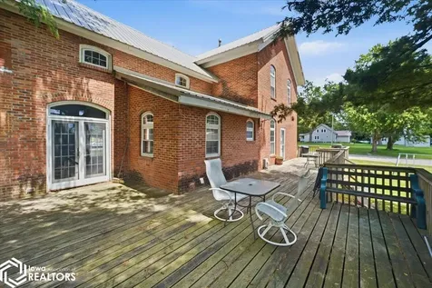 922 3rd Avenue Ackley IA 50601